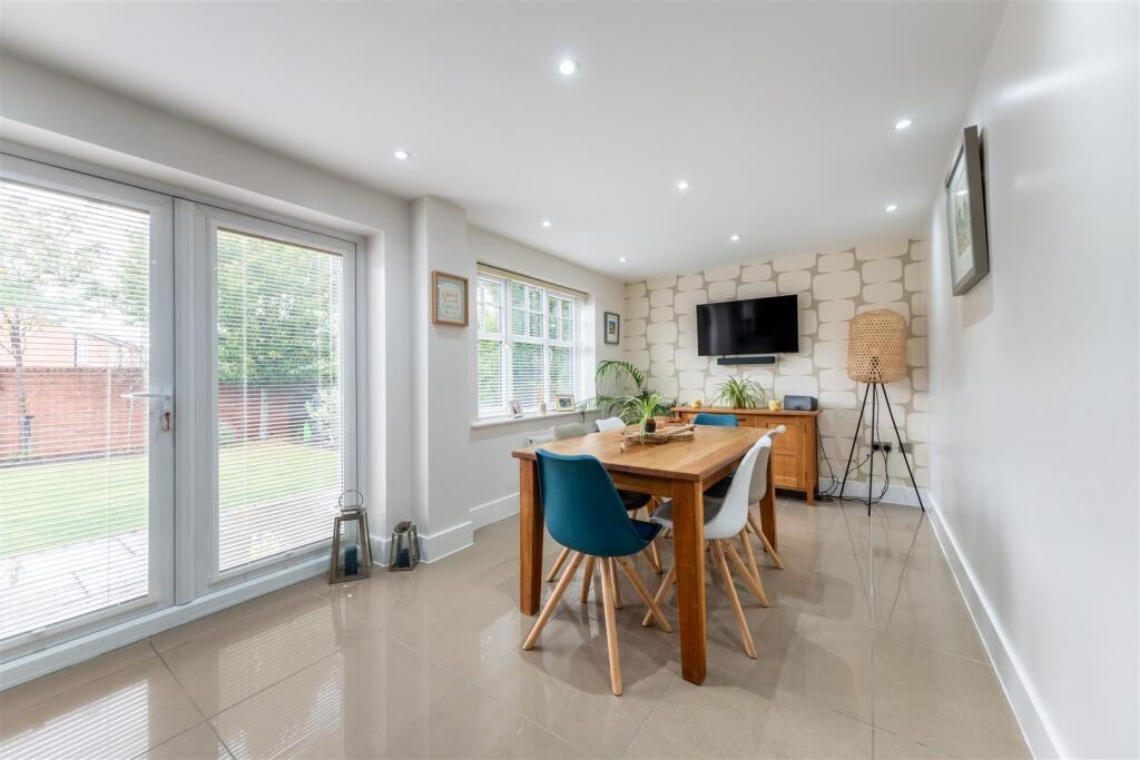 11 St George's Place-009.jpg