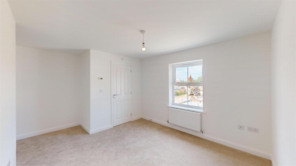 48 Bligny Crescent, Master Bedroom.jpg