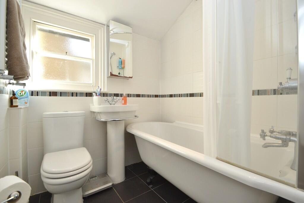 IMG_391757_1_larg...