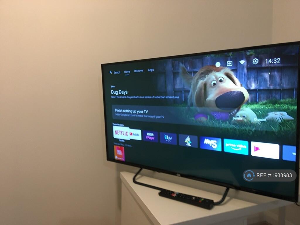 Room Tv