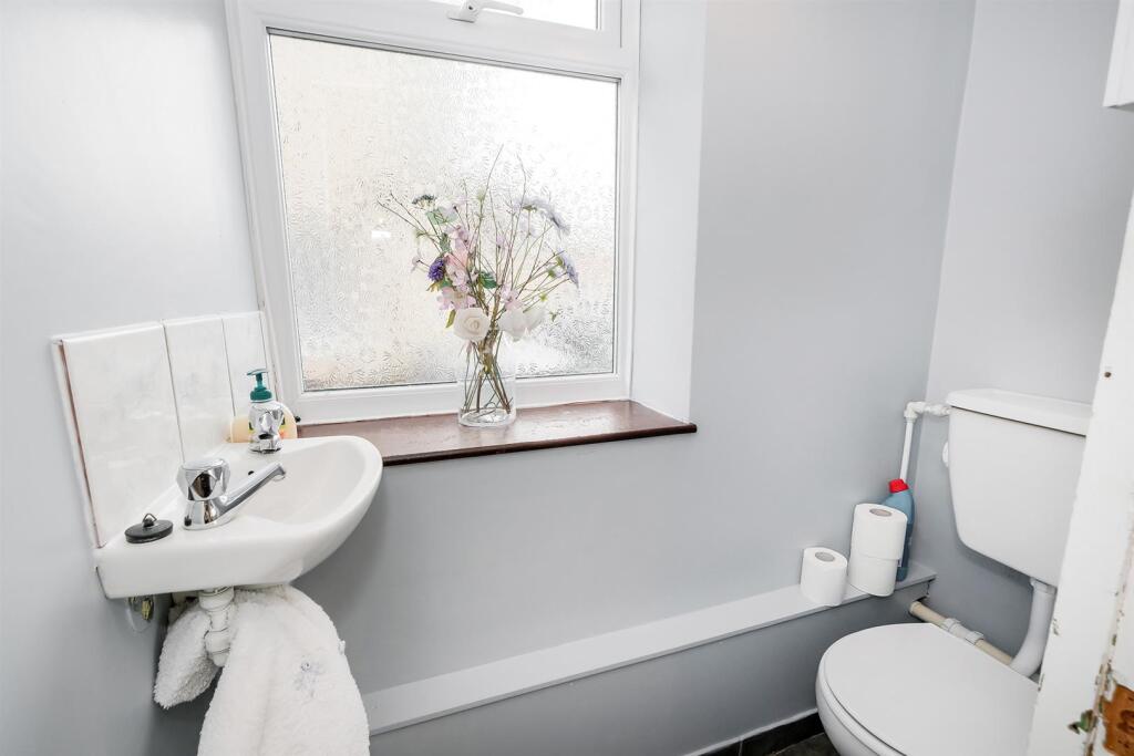 88, Valley Side-3_web.jpg