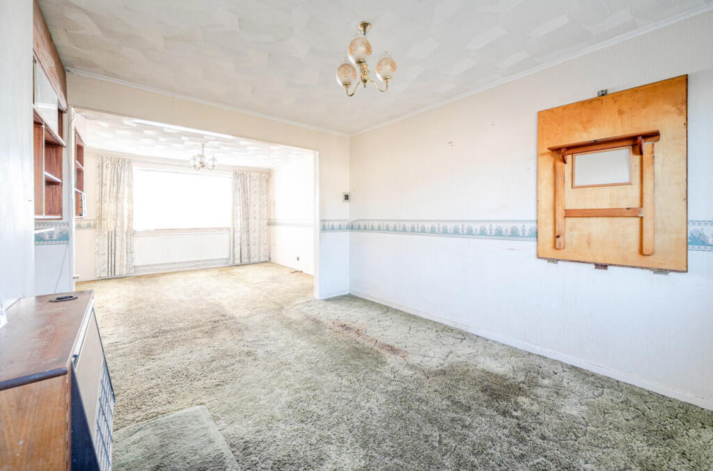 Lounge / Dining Room