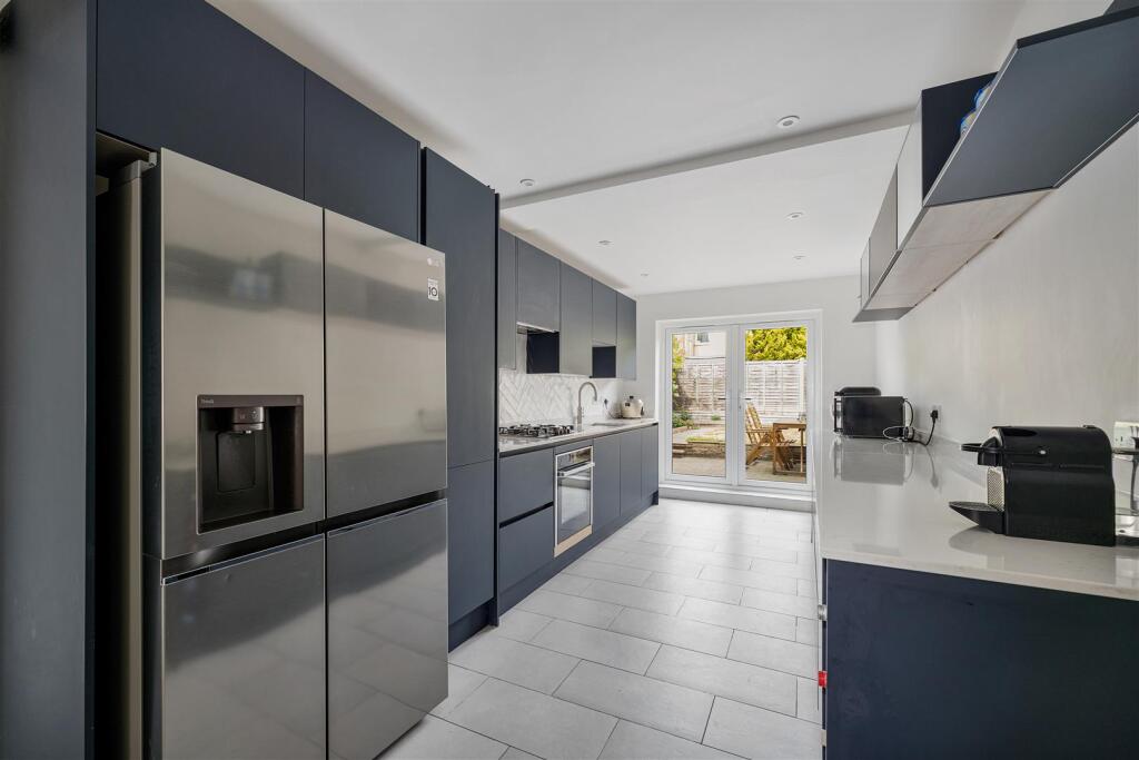 Ickworth Park Road E17