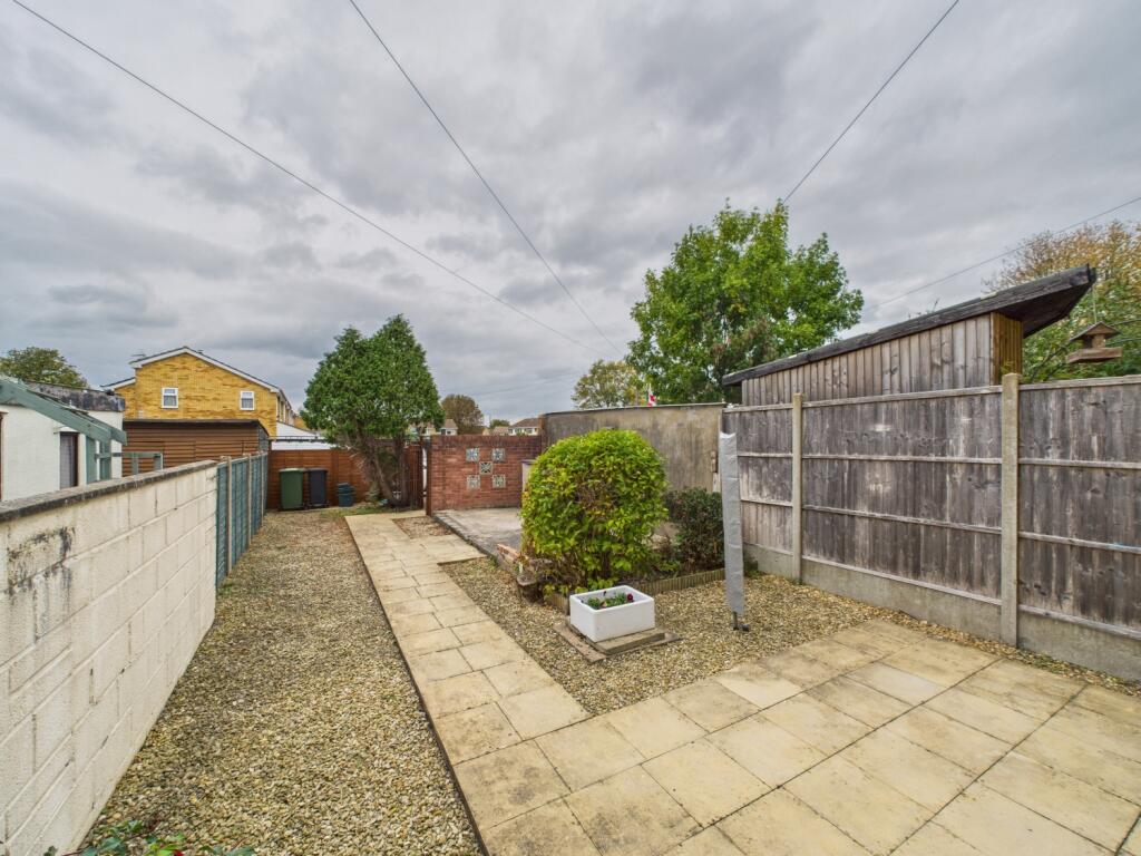 CAM02023G0-PR0174-STILL014