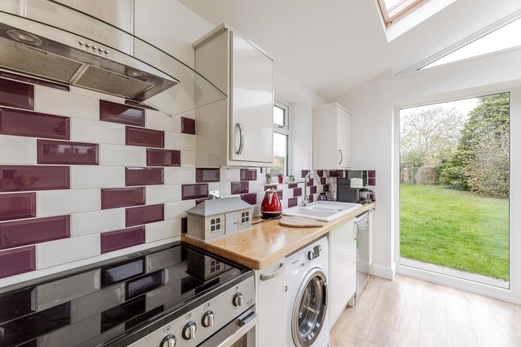 Kitchen / Breakfast Room