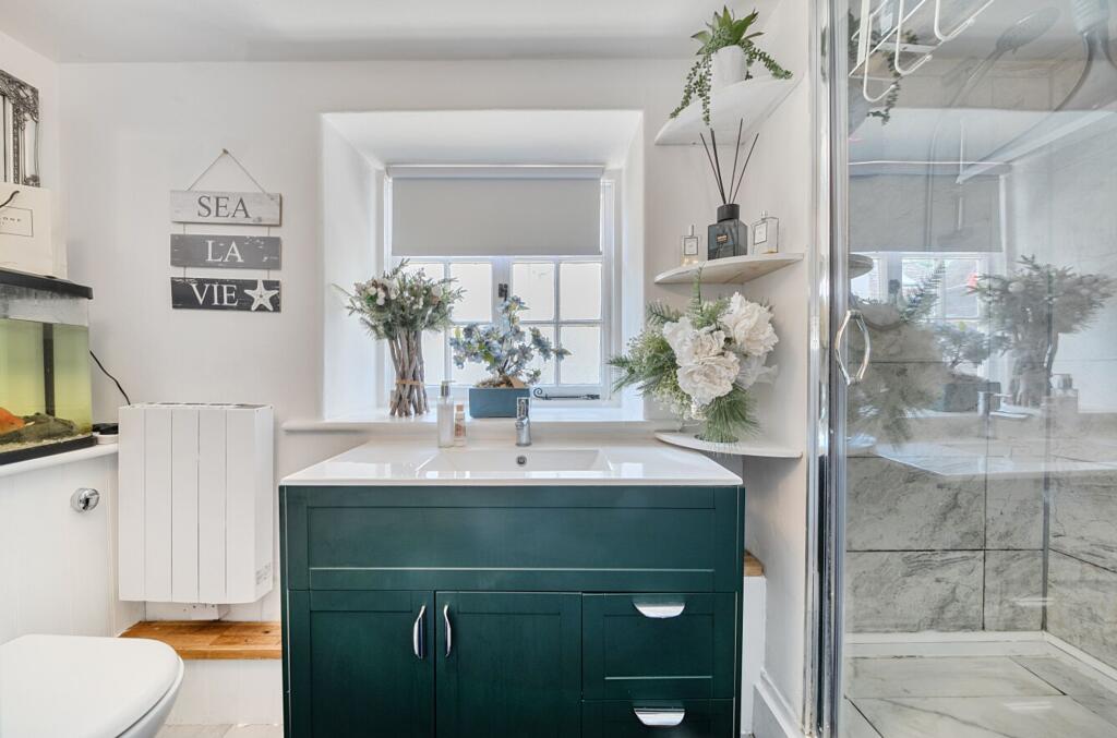 En-Suite Shower Room