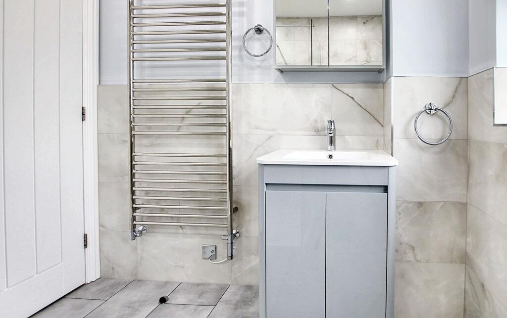 Elegant Family Bathroom