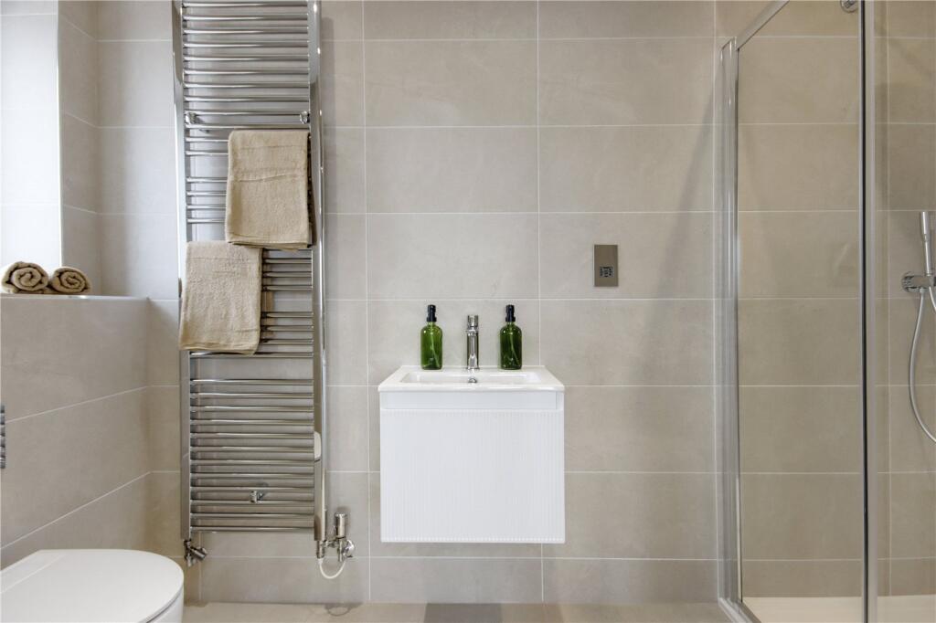 Plot 19 Ensuite