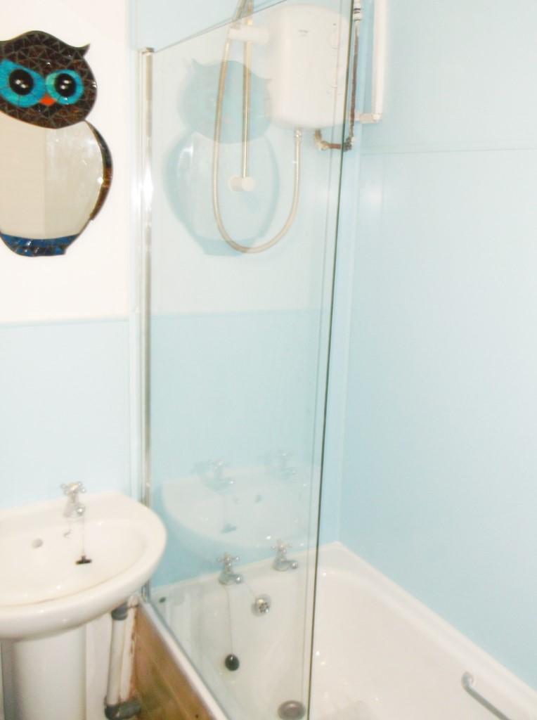 Bathroom 1 of 5