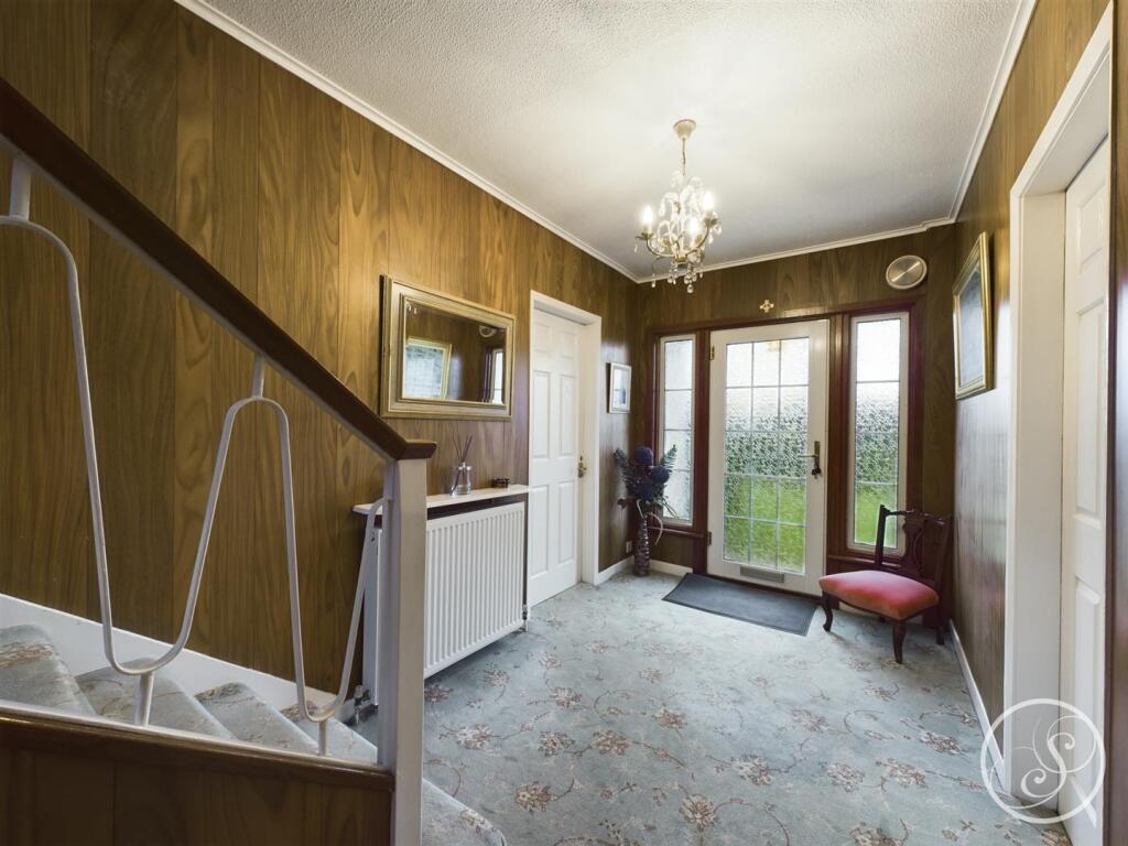 ENTRANCE HALLWAY