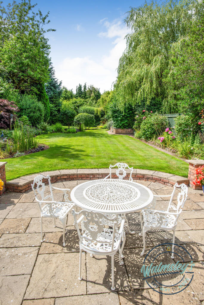 Patio &amp; beautiful gardene beyon`