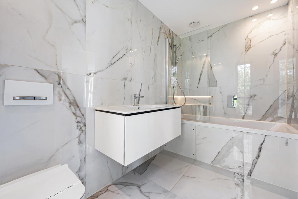 Show Home En Suite
