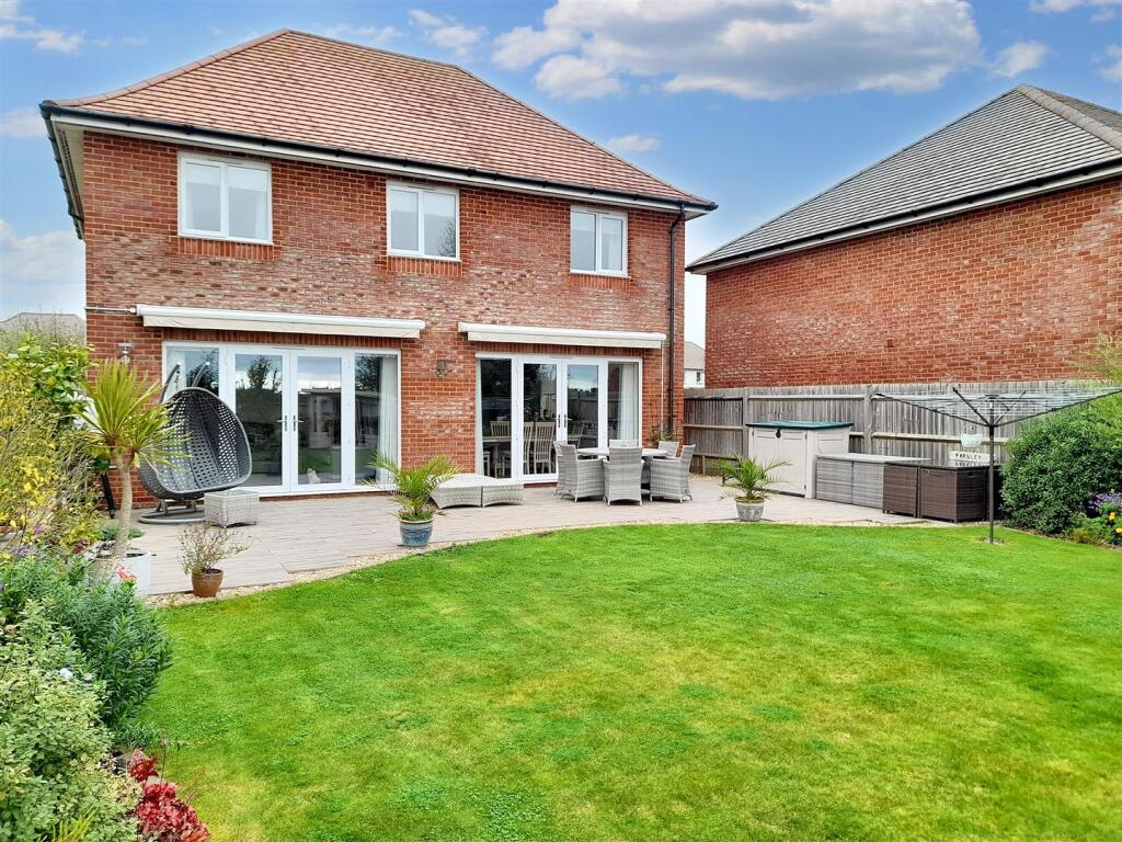 Rear garden 2 new.jpg