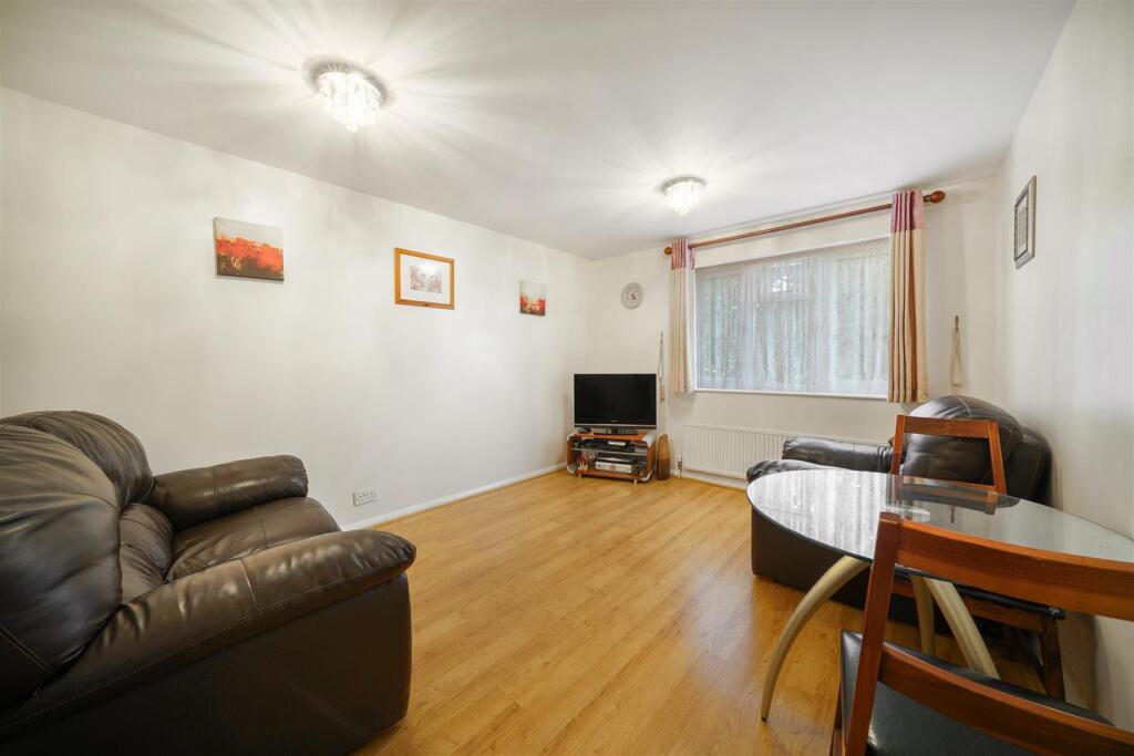 79 Cambridge Close - tywq3bjn0tsyFvXjfpOL.jpg