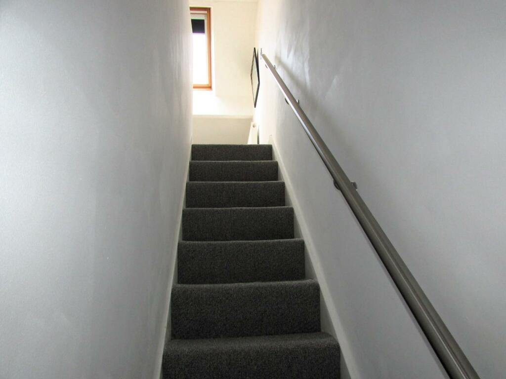 AshtonRd3stairs2.JPG