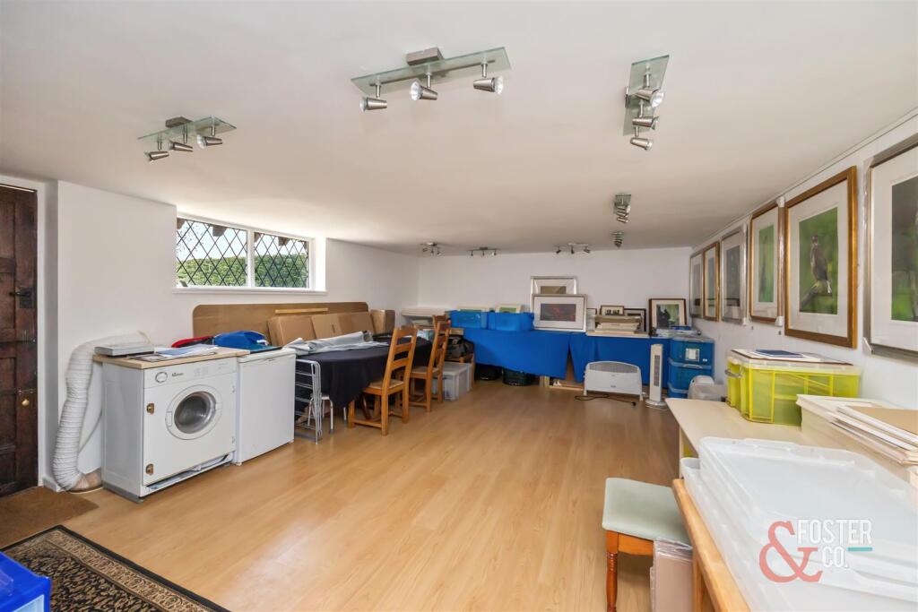 Wychwood Lane  River Mead Cottage-012.jpg