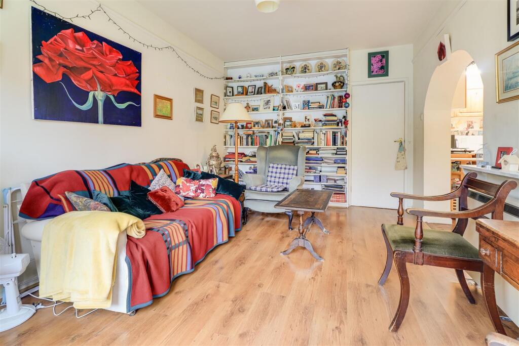 Living Room (3)
