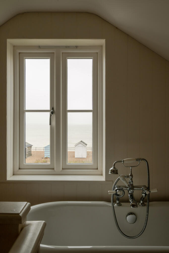 262476 - Trafalgar Cottage, North Road CT14 8BJ...