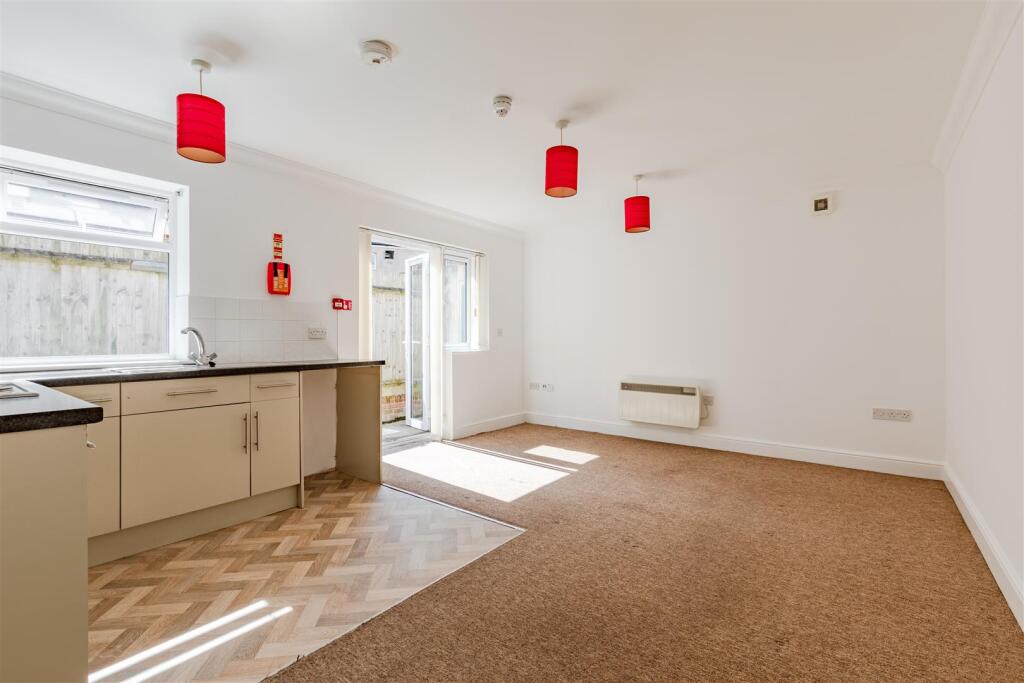 Living Room/Kitchen