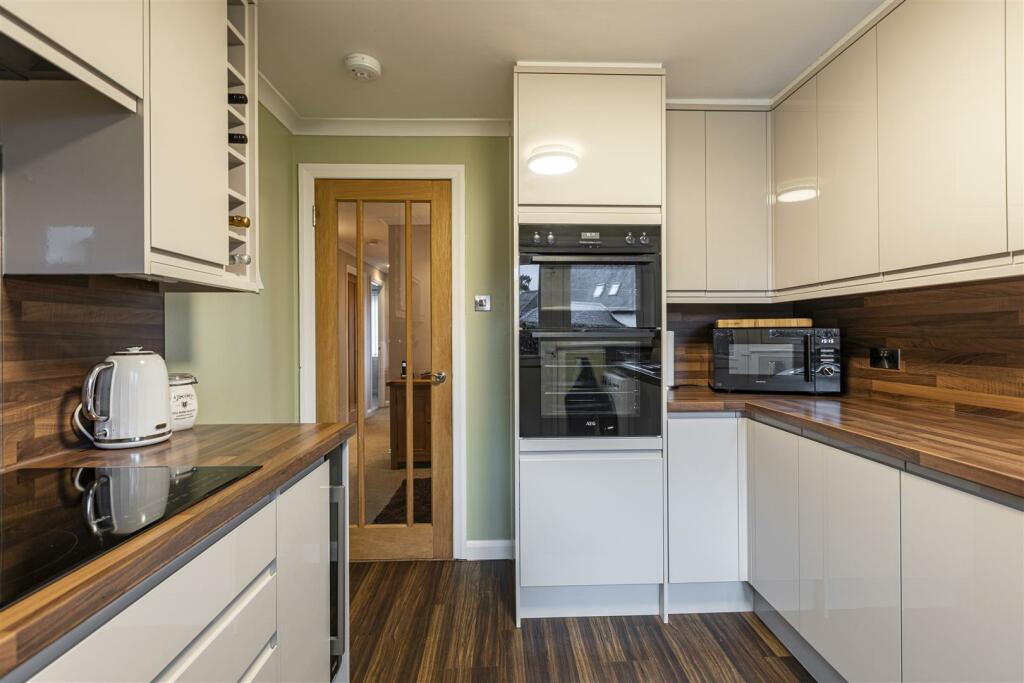 1 Monksford Court Newtown 21.JPG