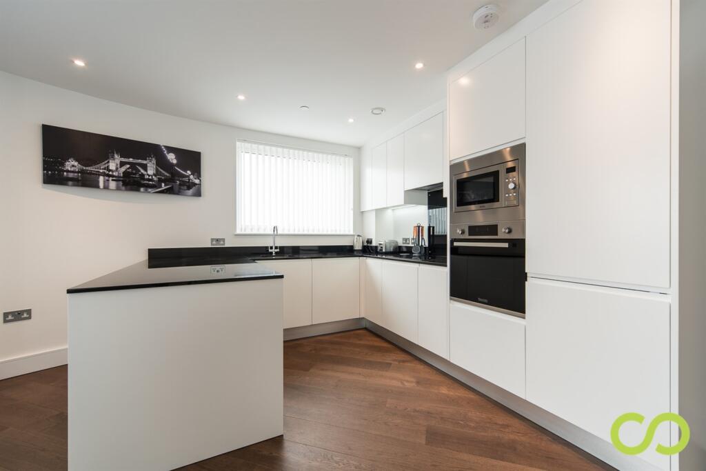 Kitchen (Main)