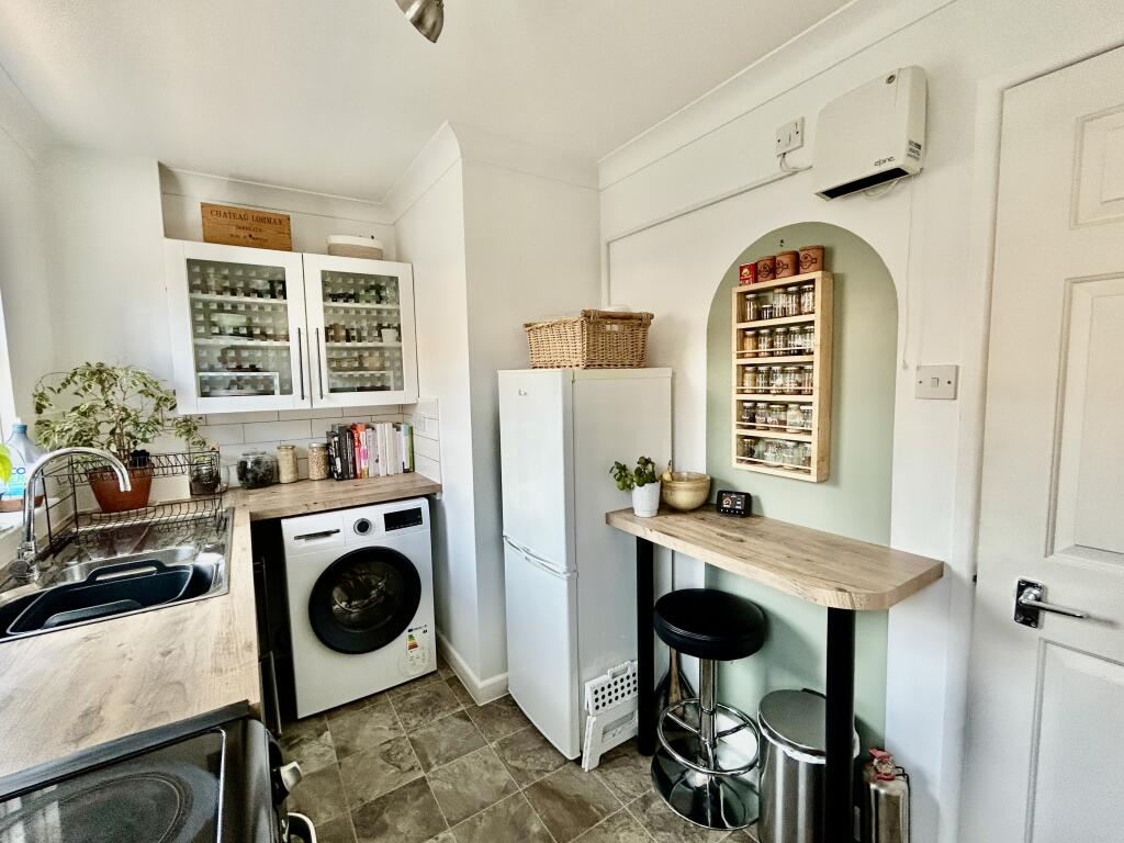 Kitchen Breakfast Room.