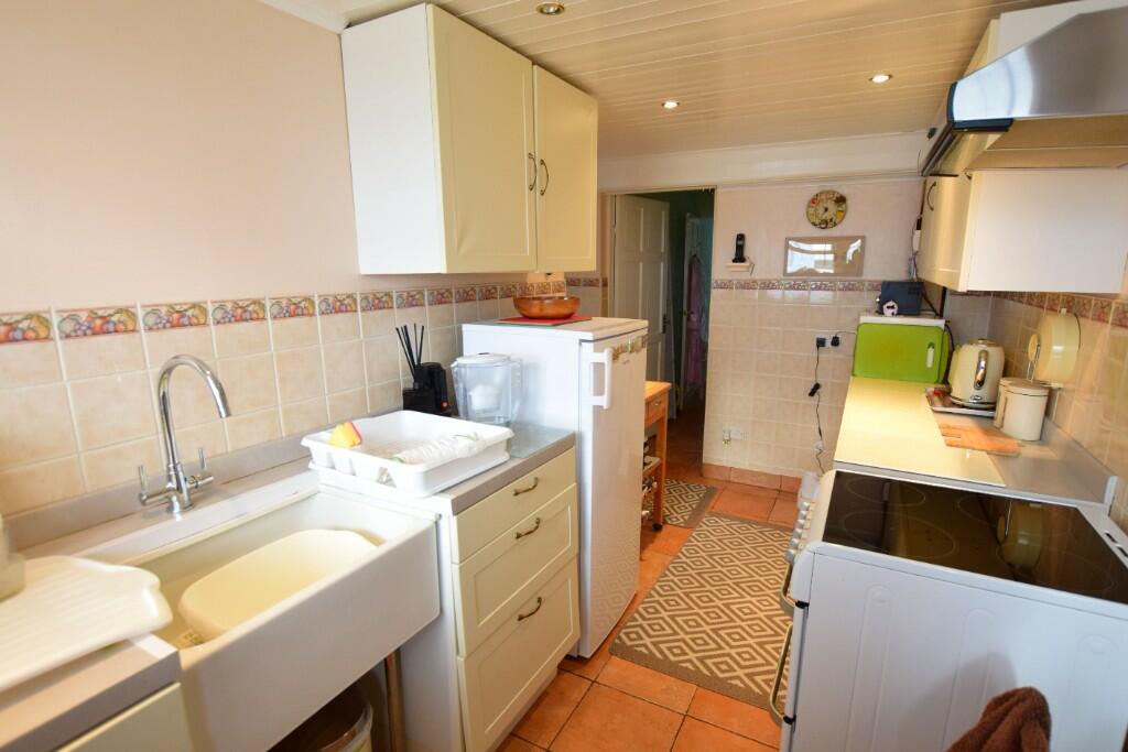 Kitchen (2)