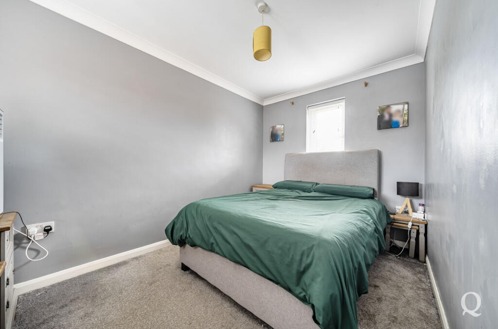 1bf8b0f9-7ebb-48d...