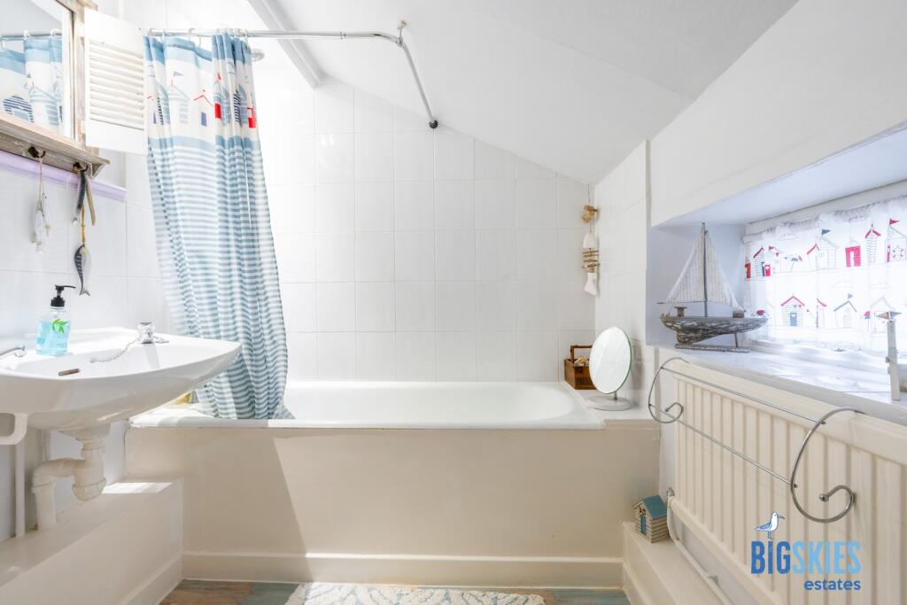 First Floor Bathroom