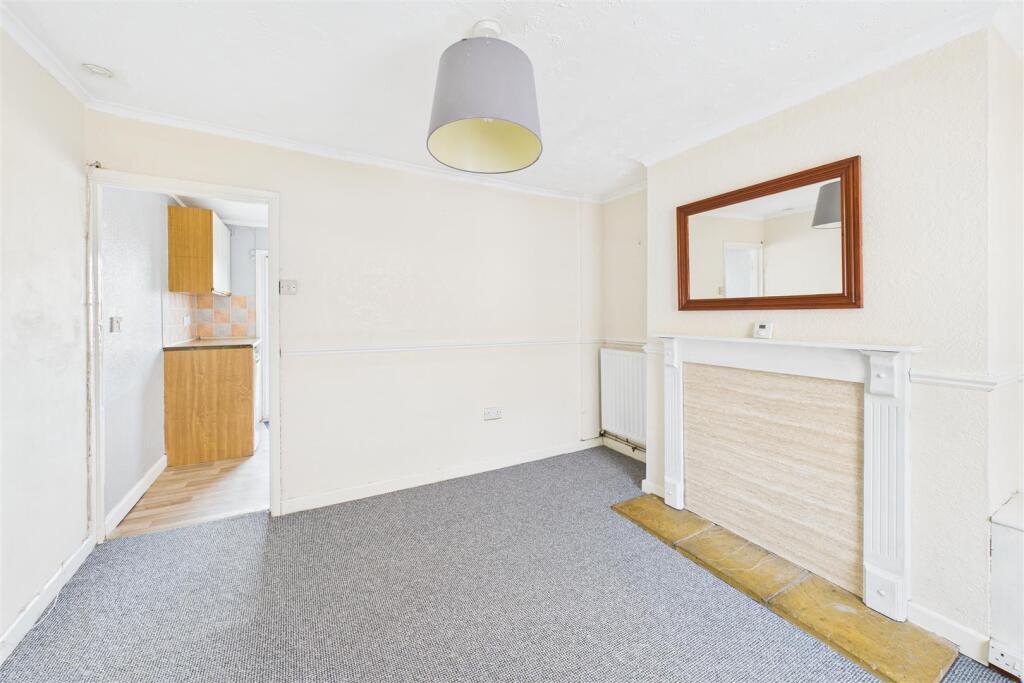 3 Alma Cottages, South Liberty Lane, Bedminster, B