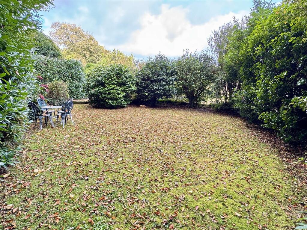 "Hidden" Garden