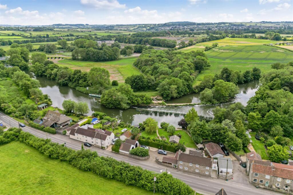 73452_Crofton Cottage Bath Road Swineford Bitton  