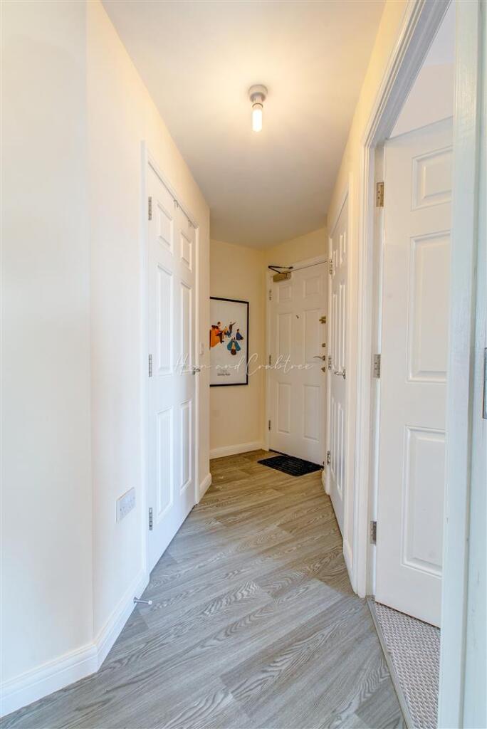 Ffordd James Mcghan, HernCrabtree (8).jpg