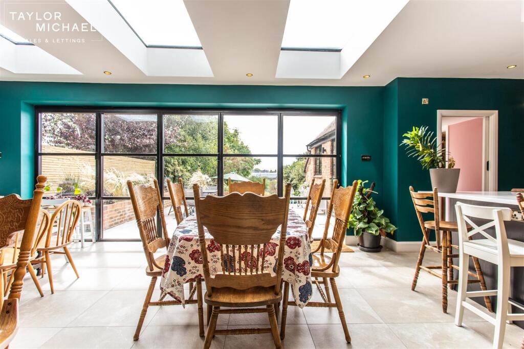 Living Room / Dining Area