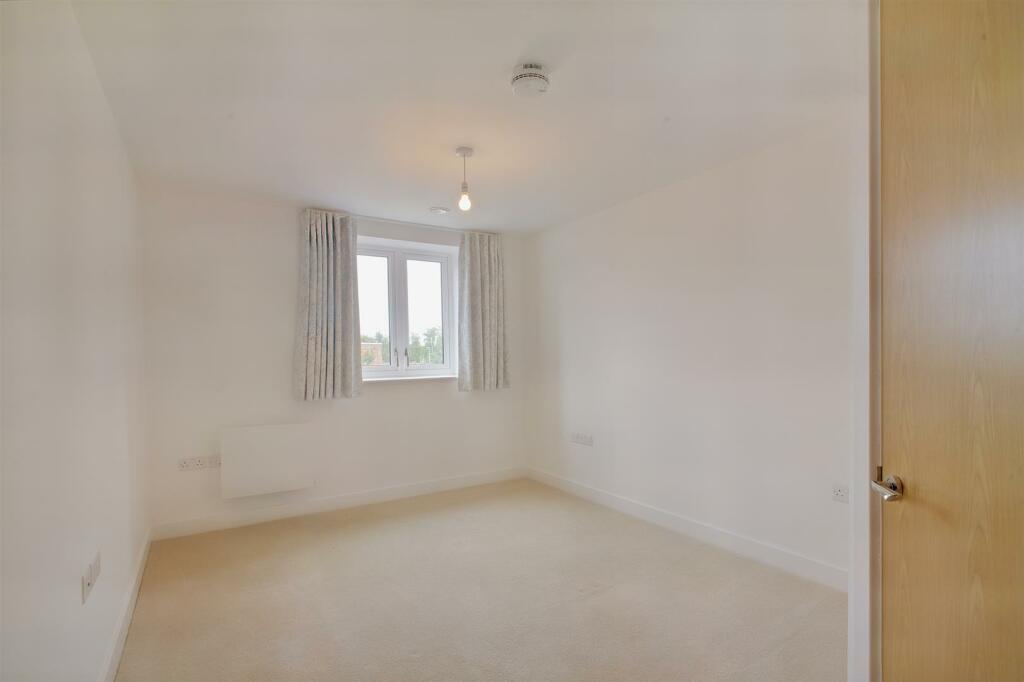 8552279-interior08-800.JPG