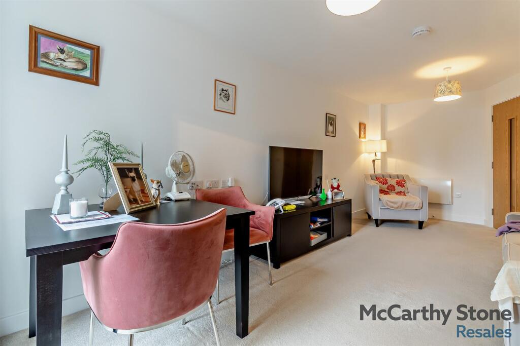 8654114-interior13-800.jpg