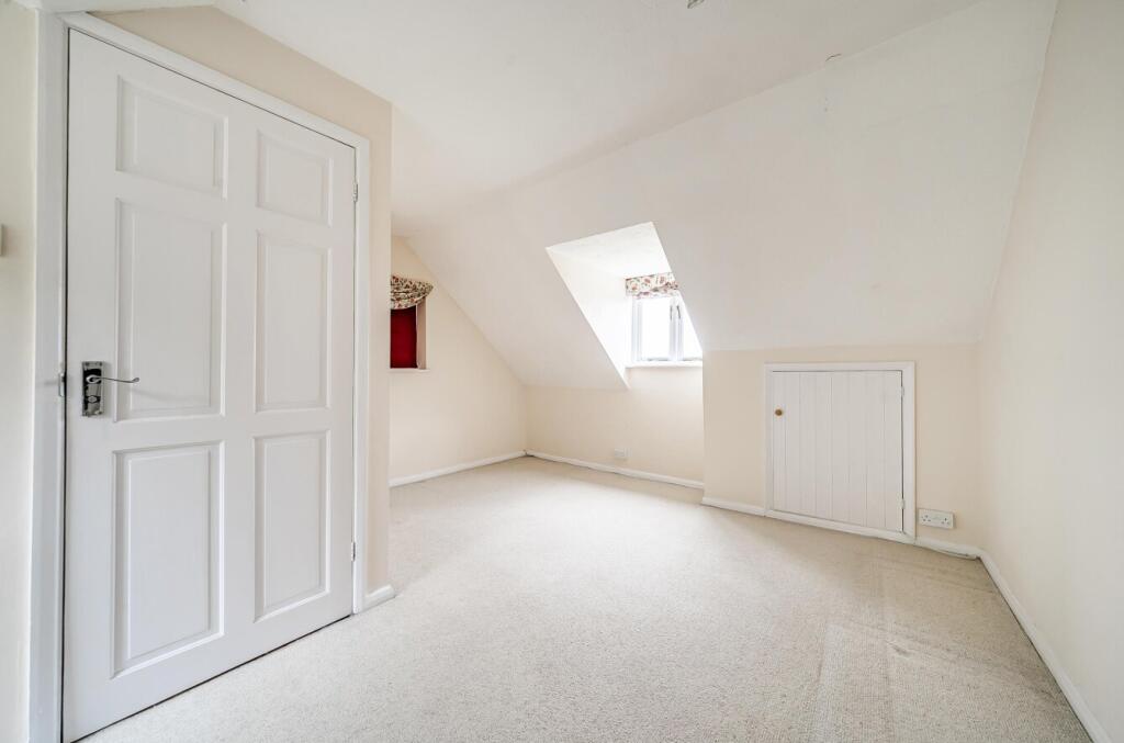 1297976-6-682f700...