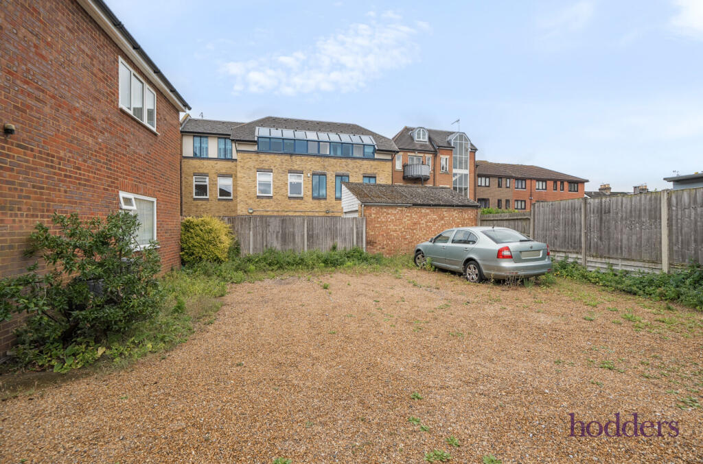 b4312529-f0b6-421...