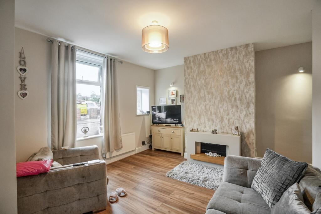 15 Guildford Street, Ossett, West Yorkshire, WF5 8LL