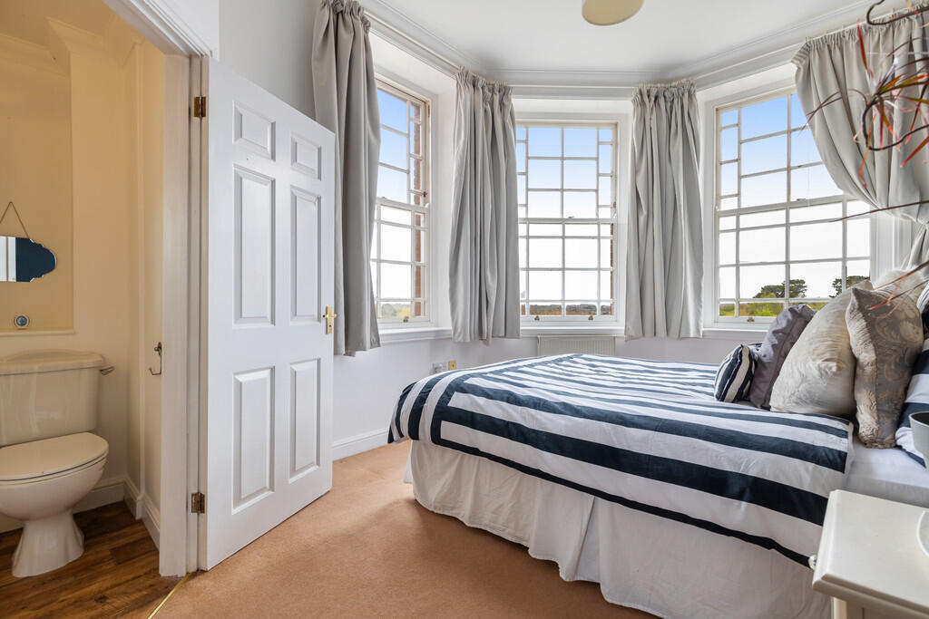 A13 - 4 Woodbury ...