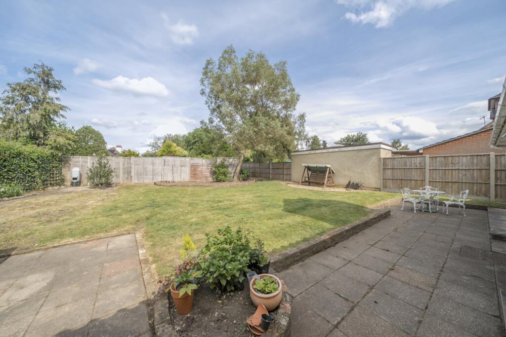 1298961-8-6839ce3...