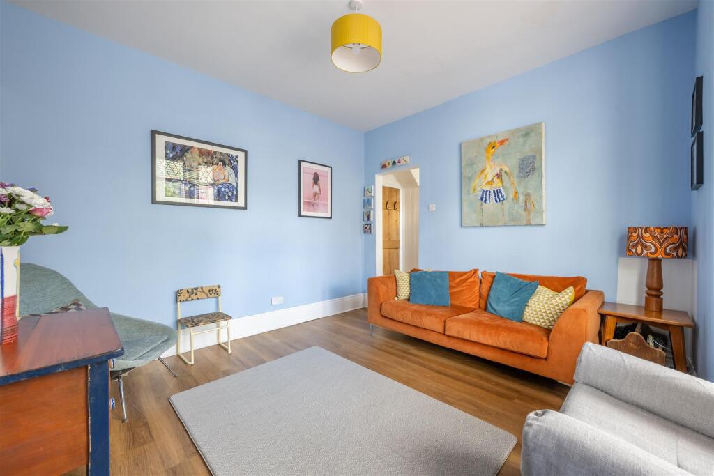 Camden Road E17