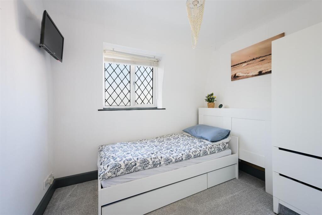 ASHCOMBE TERRACE, 12- (3).jpg