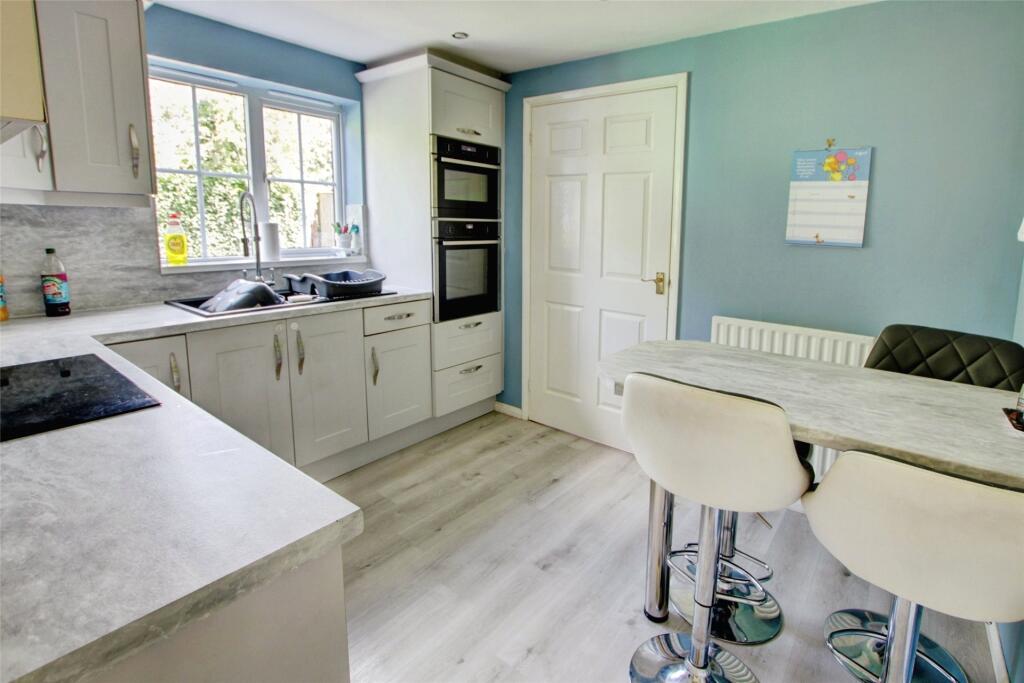 Kitchen/Breakfast