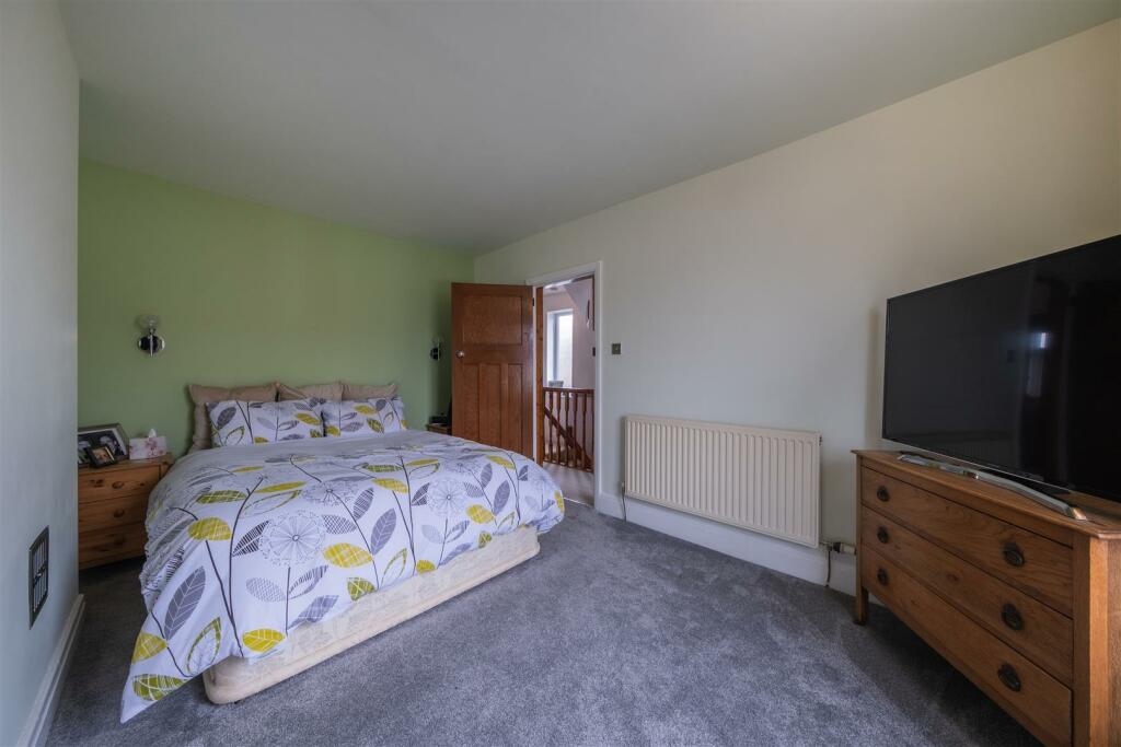 2 Emmett Street-012.jpg