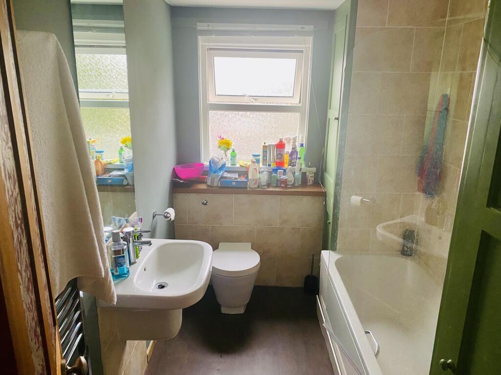ash road bathroom 