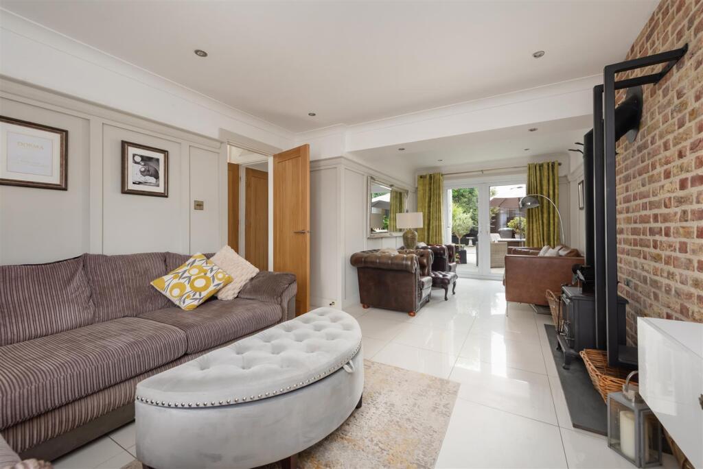 Halford Close, Broomfield, Herne Ba