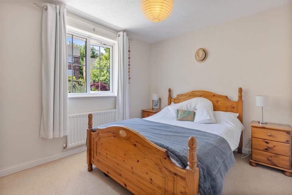 A17 - 12 Grampian Close, Paignton - 250522