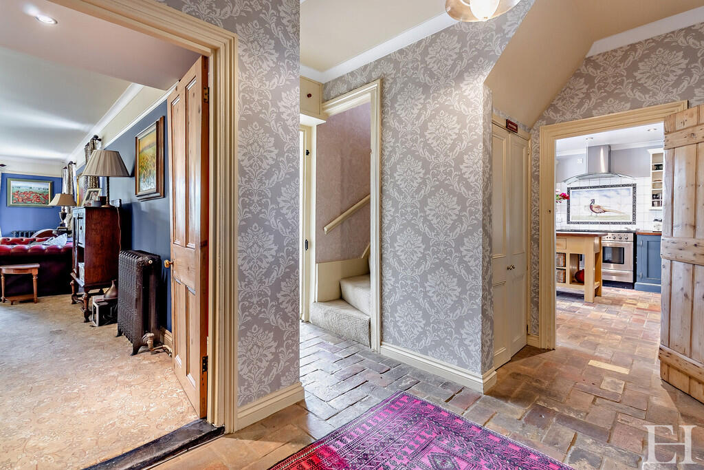 8648440-interiorW...