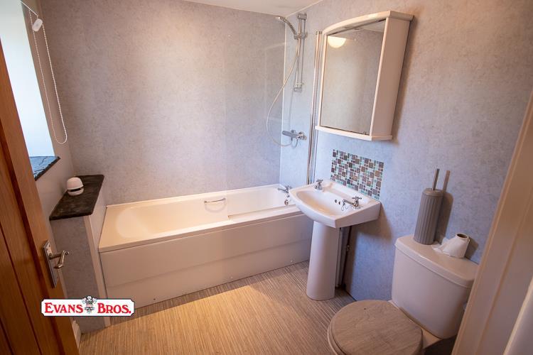 GROUND FLOOR BATHROOM
